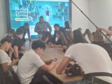 Uczniowie klasy 8b na warsztatach edukacyjnych w Centrum Szkolenia Policji, 